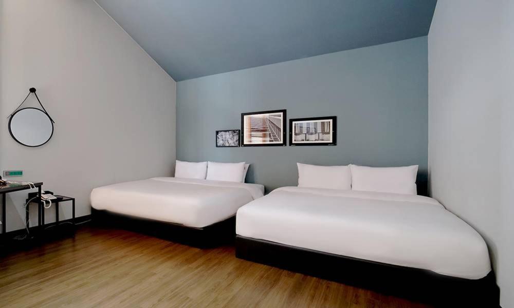 Seomyeon Hound Hotel 1St Street Busan Esterno foto