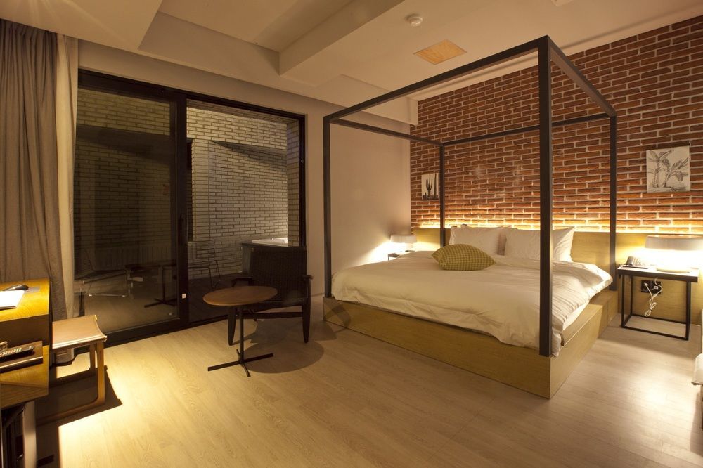 Seomyeon Hound Hotel 1St Street Busan Esterno foto